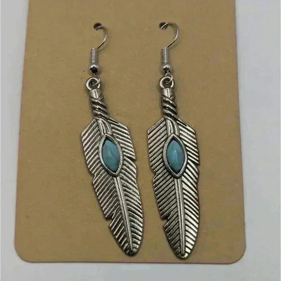 Silver and Turquoise color earring bundle - lot of three silvertone earrings - Picture 4 of 6